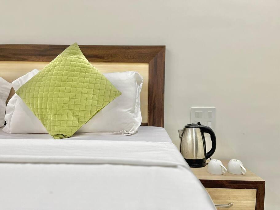 Host Jatin Kasauli Crest 7O1827O7O3 Exterior foto